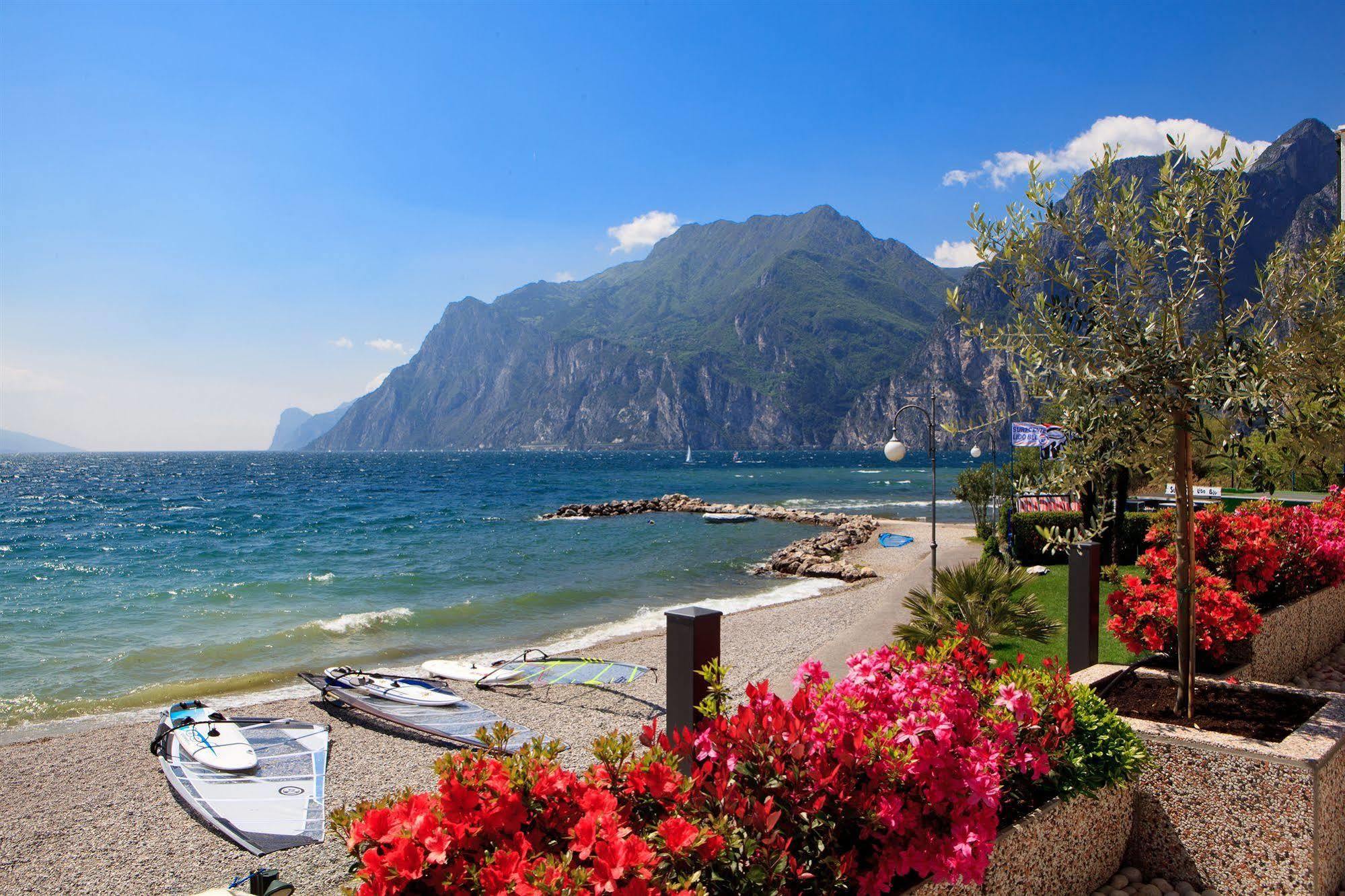 Hotel Lido Blu - Surf & Bike Torbole Sul Garda Extérieur photo