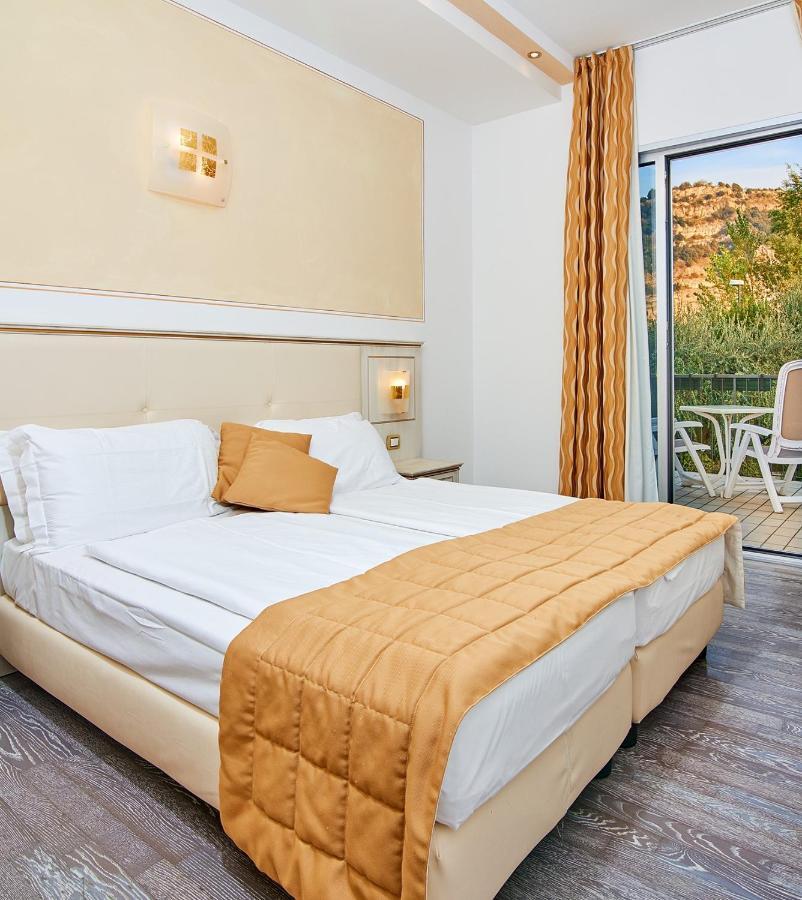 Hotel Lido Blu - Surf & Bike Torbole Sul Garda Extérieur photo
