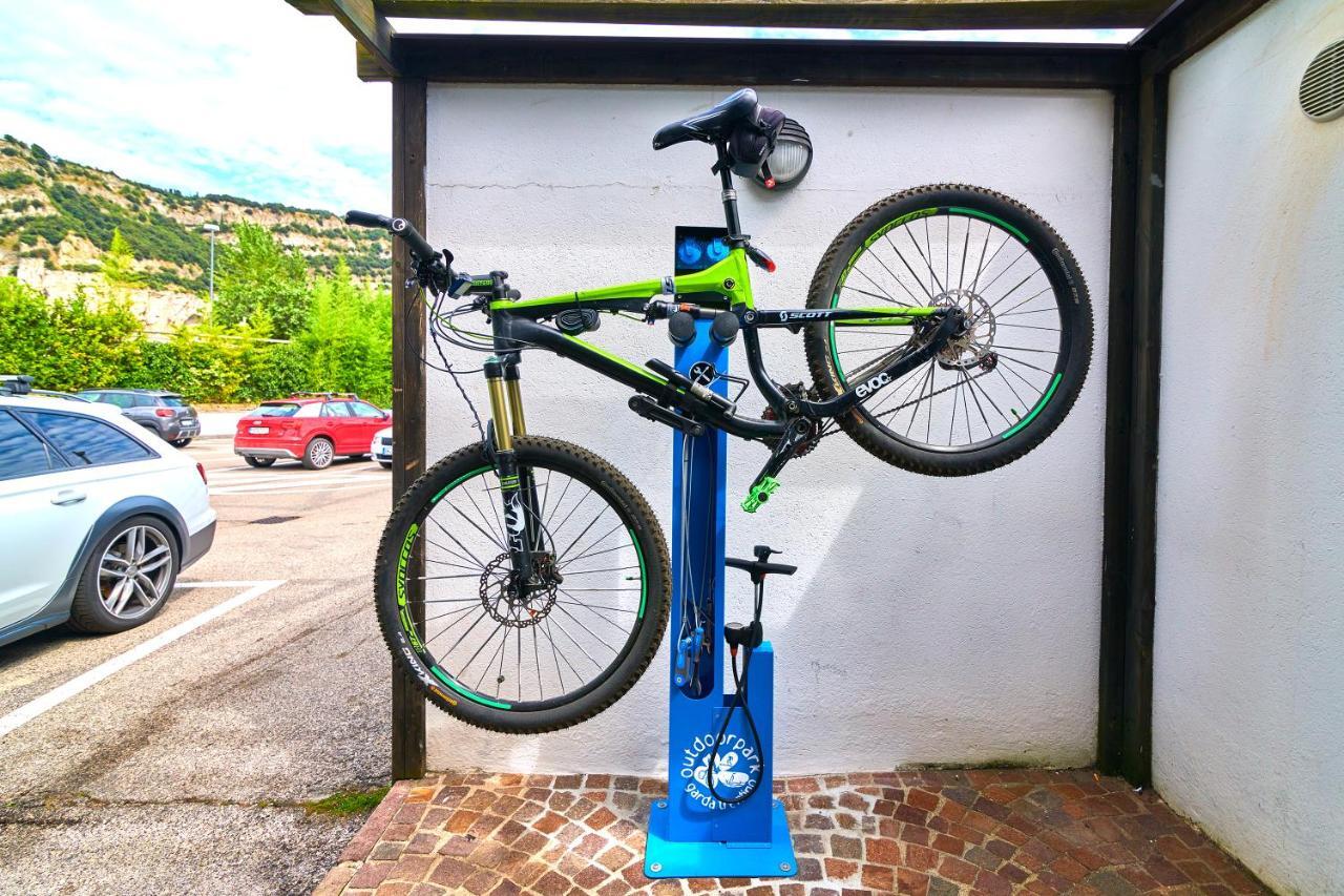 Hotel Lido Blu - Surf & Bike Torbole Sul Garda Extérieur photo